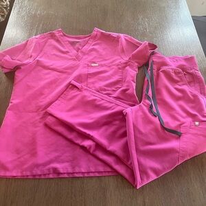 Figs medium petite set fuchsia